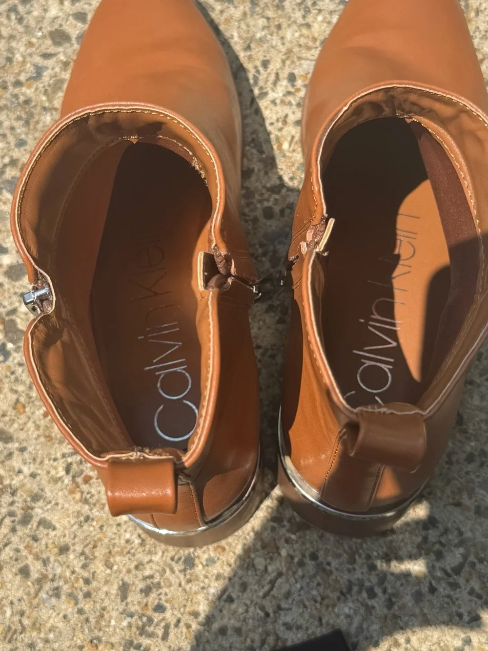 Calvin Klein Women’s Cognac Brown Ankle Booties Side Zip Block Heel Size 10M